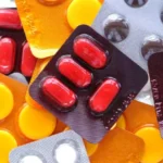 Medicamentos das marcas Needs e Bwell da Droga Raia e Drogasil tem comercialização proibida pela Anvisa