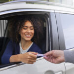 NOVAS REGRAS DA CNH ENTRAM EM VIGOR AINDA ESTA SEMANA E ACABAM COM A OBRIGATORIEDADE DE AULAS EM AUTOESCOLA