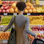 Preço da alimentação para as famílias voltou a subir em Ribeirão Preto. A alta compromete 48,75% para quem ganha salário mínimo