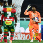 Corinthians avança nos pênaltis e Santos de Neymar está fora do Paulistão