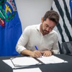 Ricardo Silva sanciona lei que multará em até R$ 50 mil reais quem maltratar animais em Ribeirão