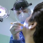 Maio Vermelho: Prefeitura intensifica exames para diagnóstico precoce do câncer bucal
