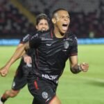 Presente de aniversário; Botafogo-SP vence Ceará e abre cinco pontos do Z4 da Série B