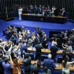 Senado aprova fim da escala 6×1 e redução da jornada para 40 horas semanais