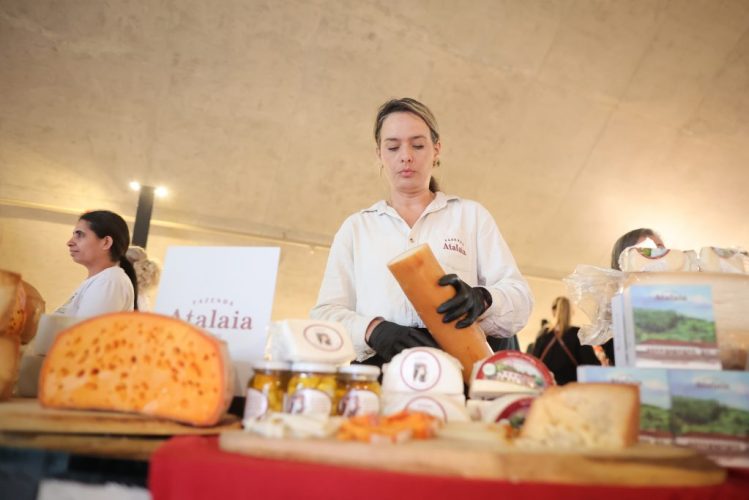 54889477652_9fb41aff6f_o-1024x683-1