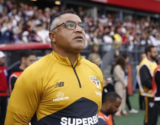 Roger Machado não resiste à pressão no São Paulo • Rubens Chiri/São Paulo FC