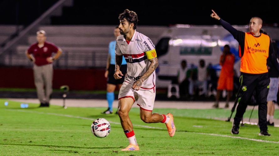 Patrik Brey estará em campo hoje diante do Tirgre - Imagem Botafogo S/A