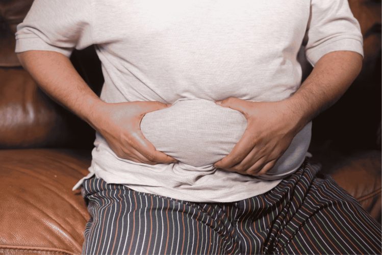 Excesso de peso já afeta cerca de dois terços dos brasileiros e compromete desde a saúde dos rins até a função sexual masculina