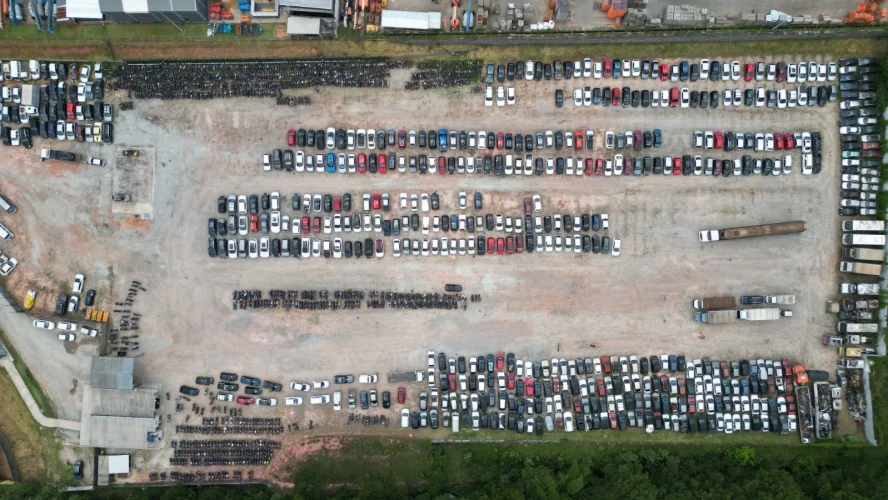 Ofertas a preços acessíveis entre motos e automóveis em condições de circular pelas ruas compõem o certame. Foto: Divulgação/Governo de São Paulo