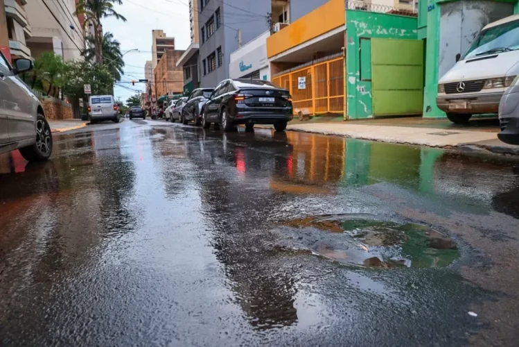 Local do vazamento indicado na reportagem. Foto Fernando Gonzaga. PMRP